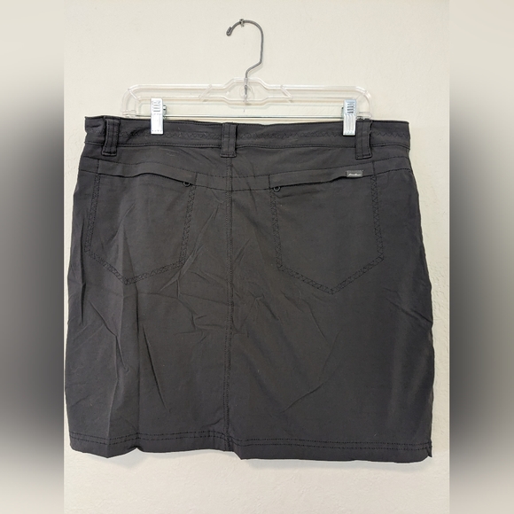 Eddie Bauer skort, size 12 - Picture 3 of 3
